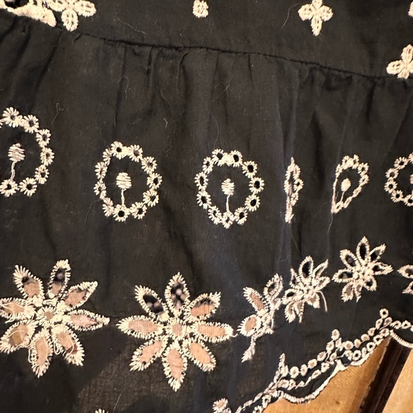 Monograph Blouse - black background w/ white trim. 
Size XL. Gorgeous detail. - Picture 3 of 6